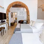 Le 5 Terre Guest house 4*