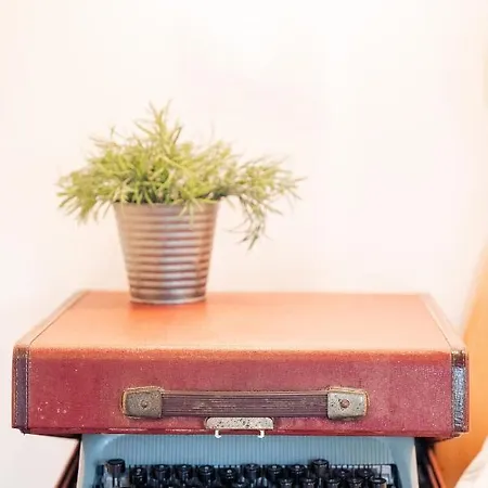 乐5渔村拉斯佩齐亚旅馆 4* 斯培西亚