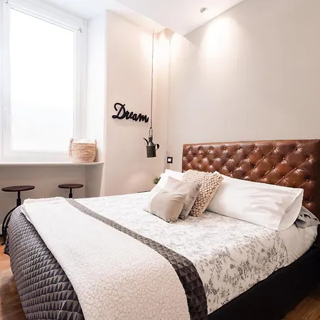 乐5渔村拉斯佩齐亚旅馆 4* 斯培西亚