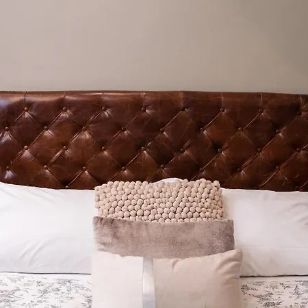 Le 5 Terre Guest house 4*