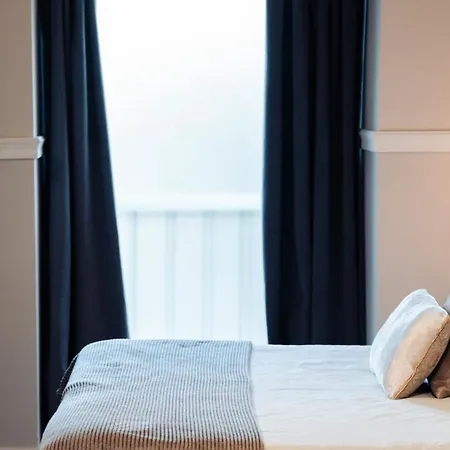 Le 5 Terre Guest house 2*